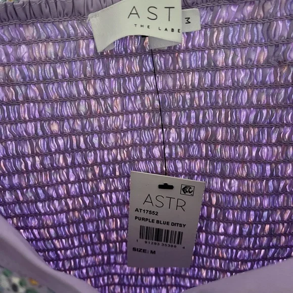 NWT - Astr Puff Sleeve Top - Picture 4 of 5